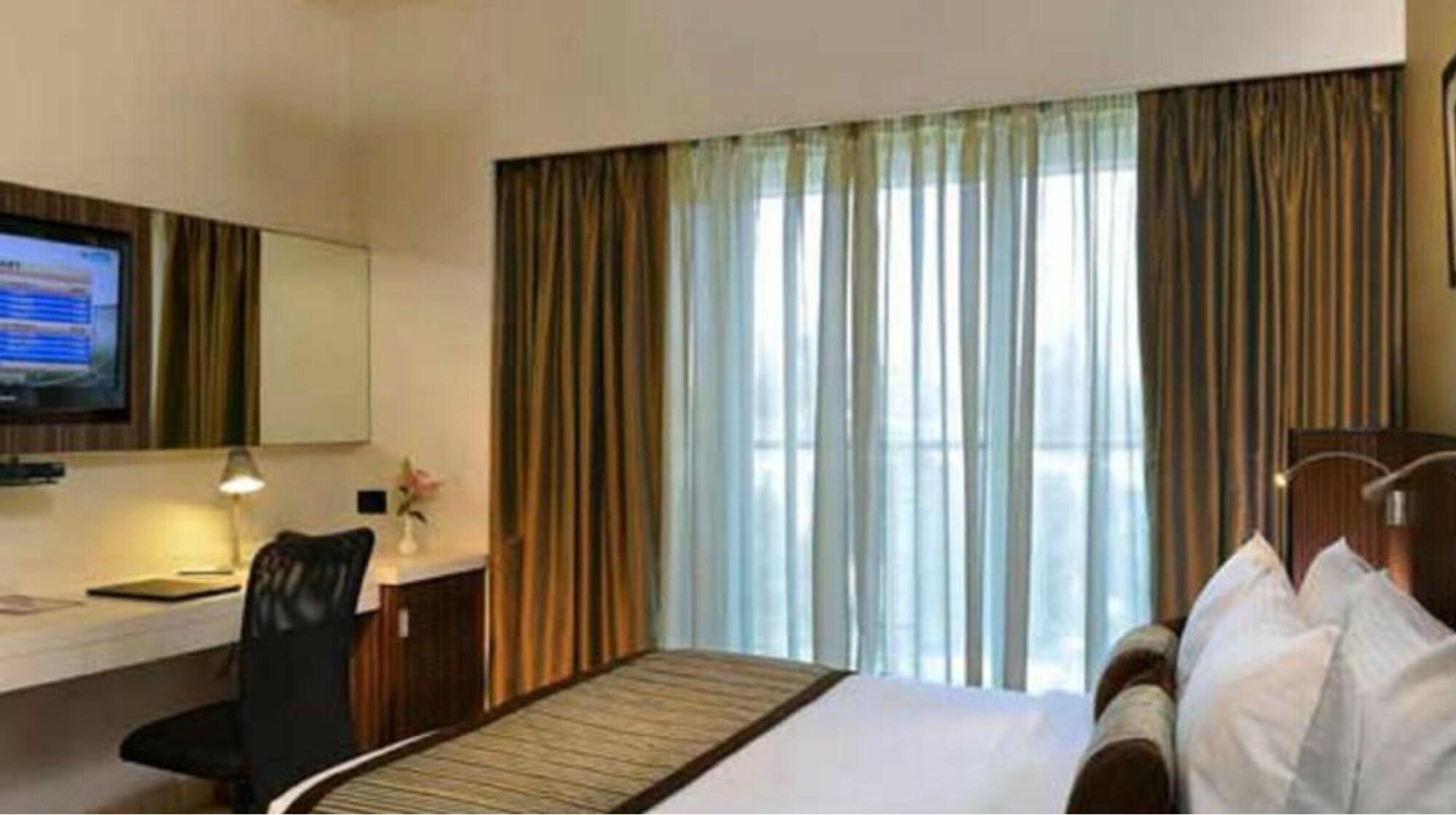 เรสซิเดนซี ซาโรวาร์ พาร์ทีโค Hotel มุมไบ ภายนอก รูปภาพ