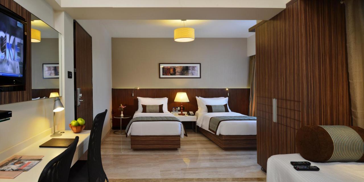 เรสซิเดนซี ซาโรวาร์ พาร์ทีโค Hotel มุมไบ ภายนอก รูปภาพ