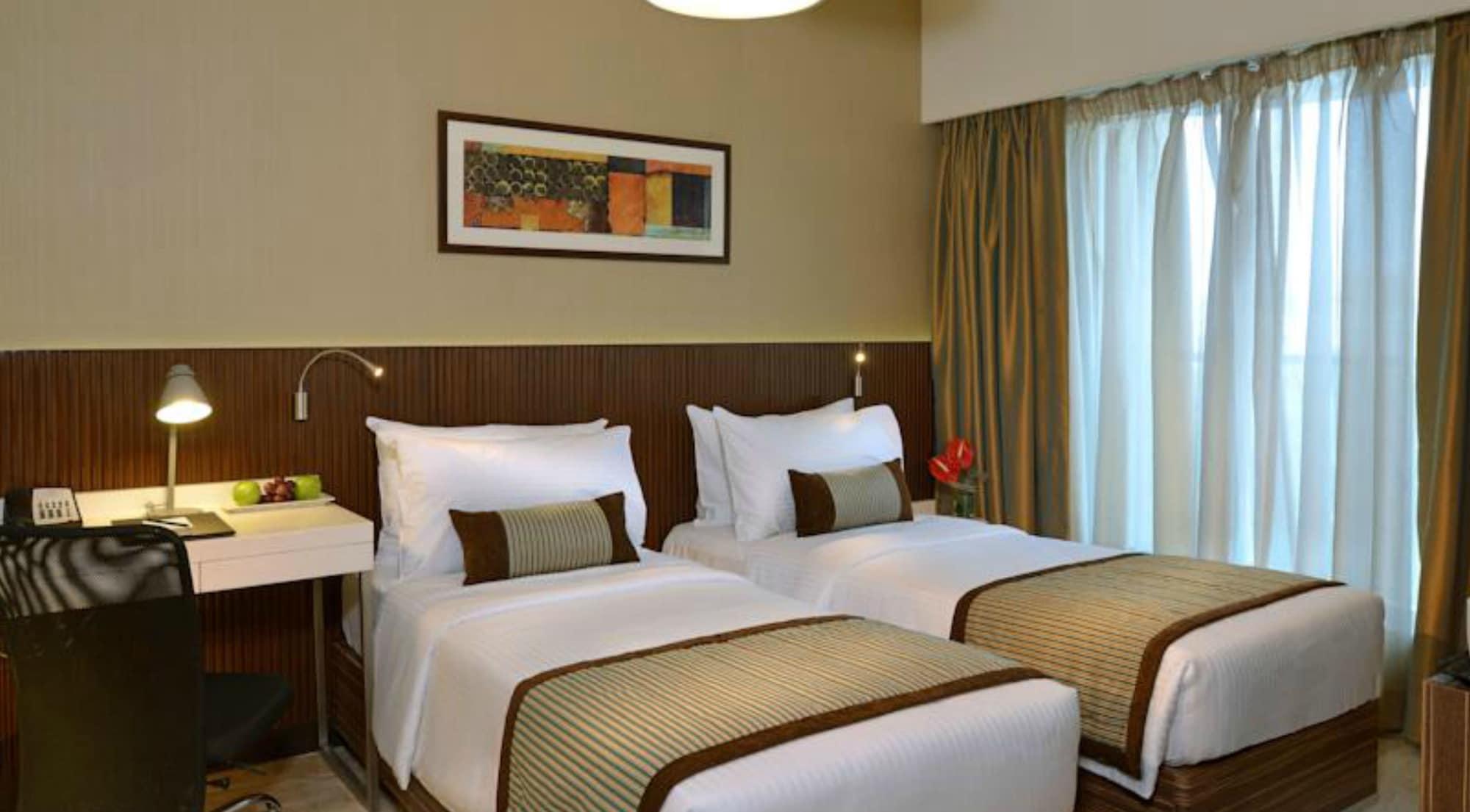 เรสซิเดนซี ซาโรวาร์ พาร์ทีโค Hotel มุมไบ ภายนอก รูปภาพ